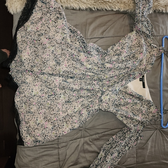 Jumpsuits - Picture 6 of 7